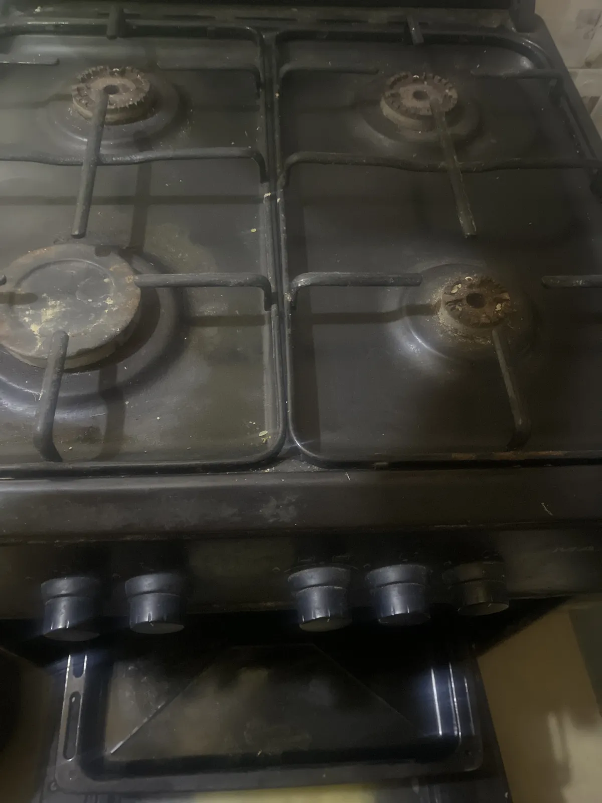 A working 4 burner Gas cooker with oven - Image 3
