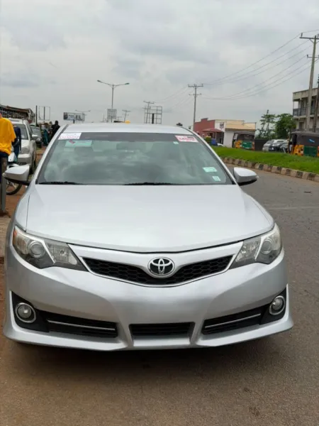 Foreign Used Toyota Camry SE 2013 Sport