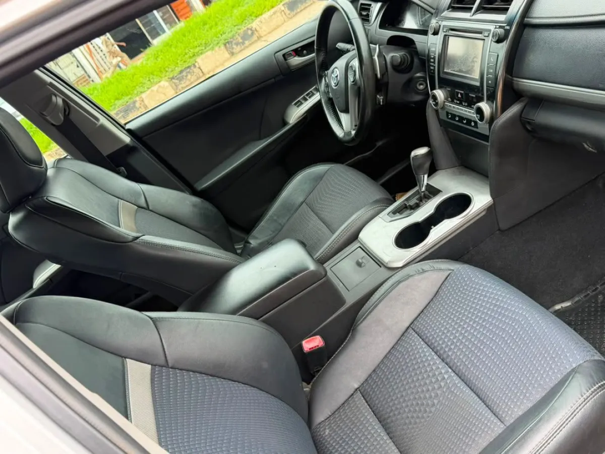 Foreign Used Toyota Camry SE 2013 Sport - Image 2