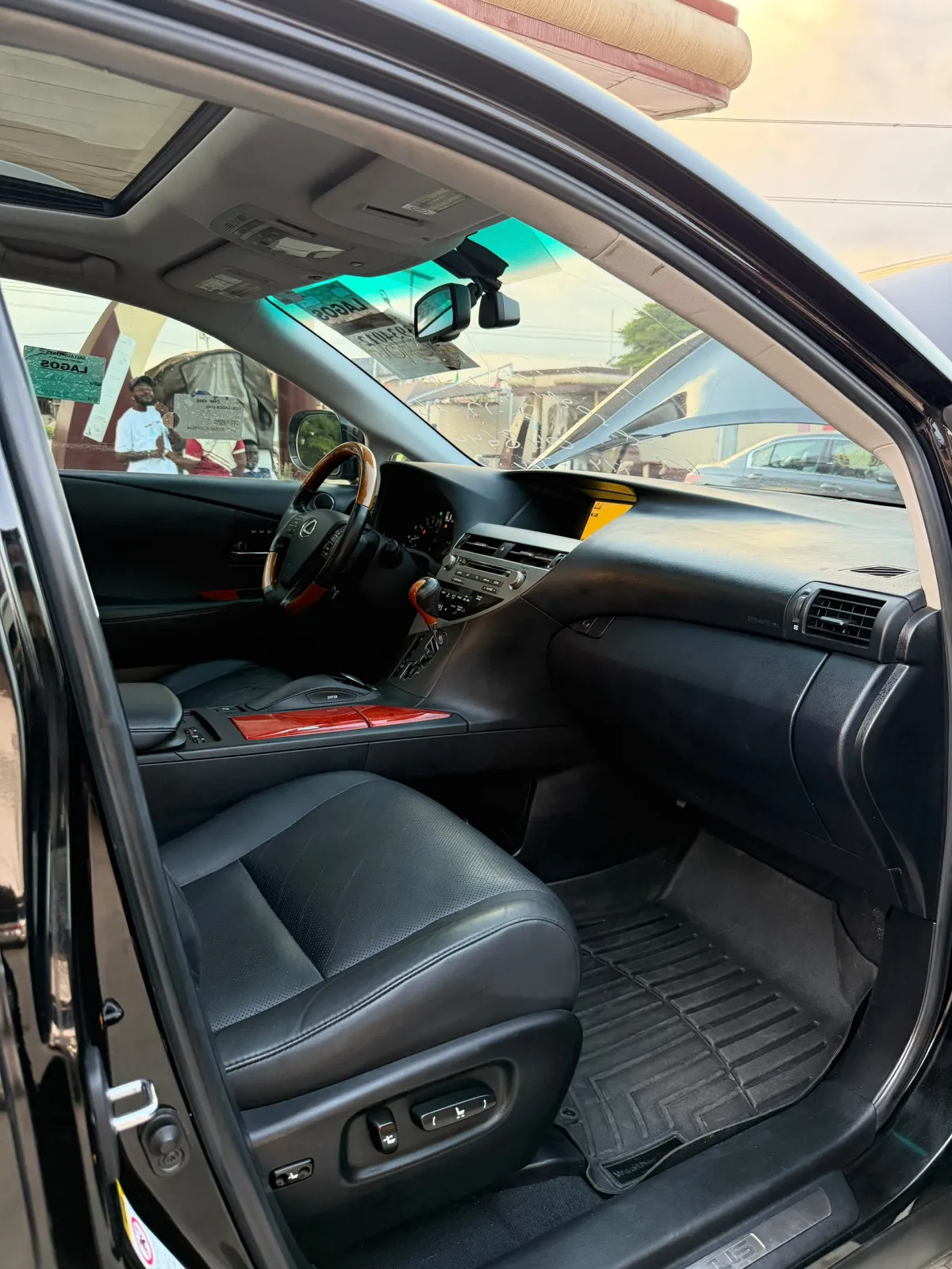 Foreign Used Lexus RX350 2011 Full Option AWD - Image 3
