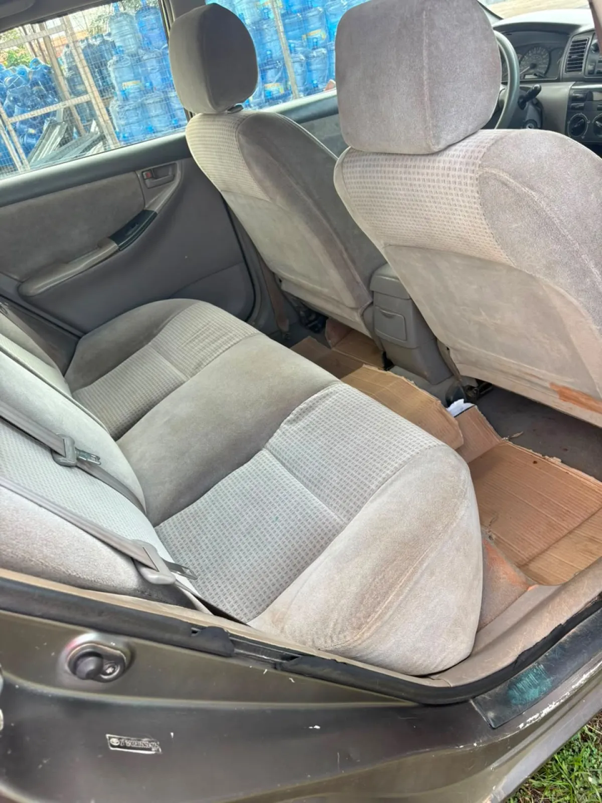 Toyota corolla - Image 2