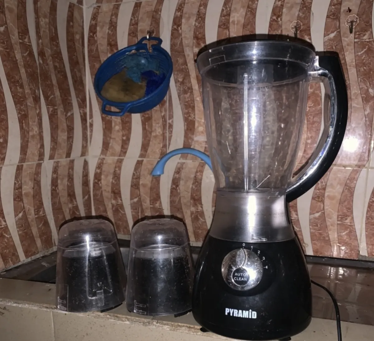 Piramid electric blender - Image 2
