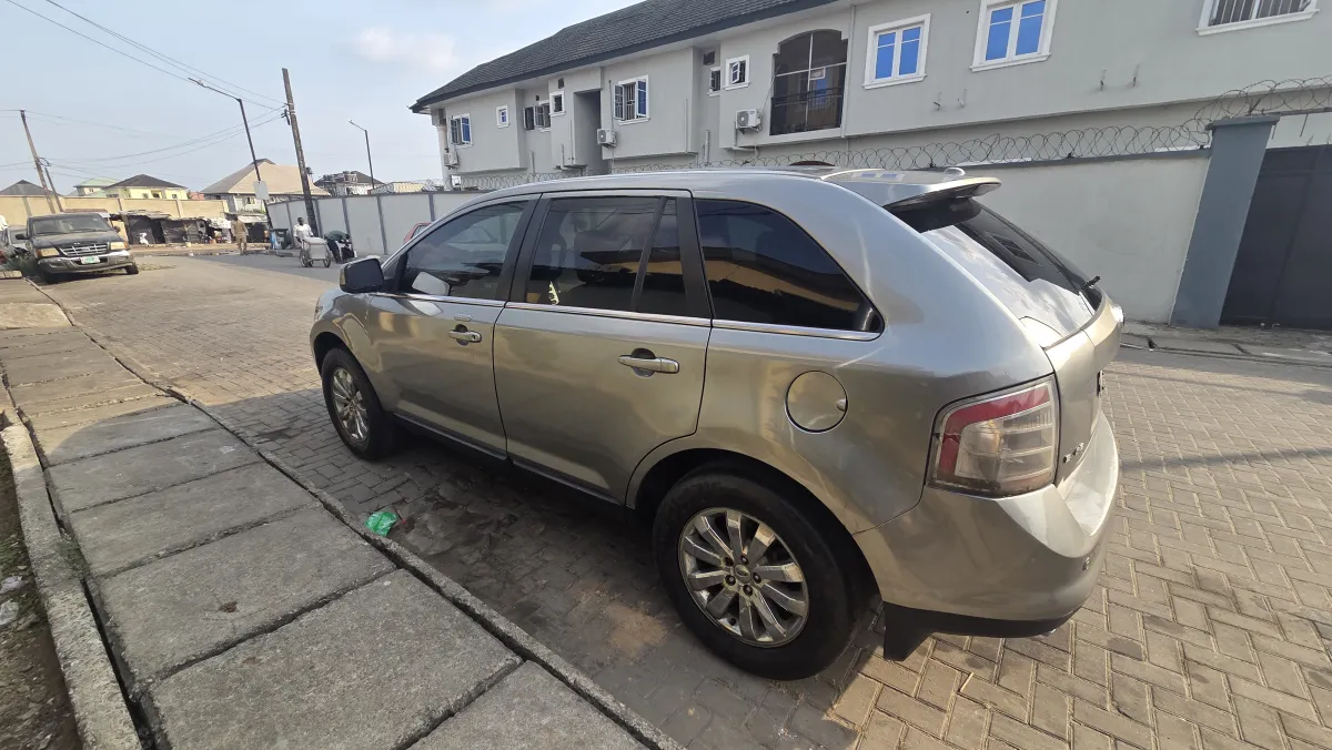 2008 Ford Edge Limited - Image 4