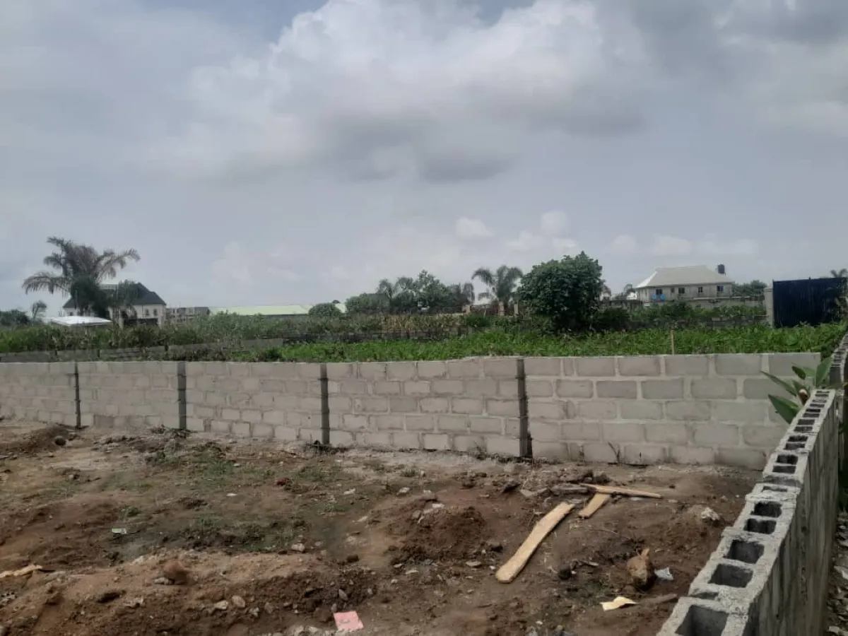 600sqm land - Image 5