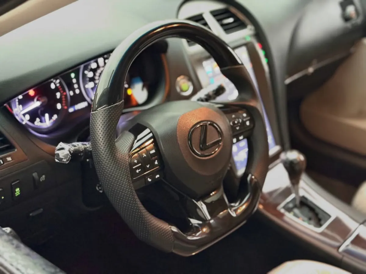 Pre- Owned Lexus ES350 2012 Full Option - Image 5
