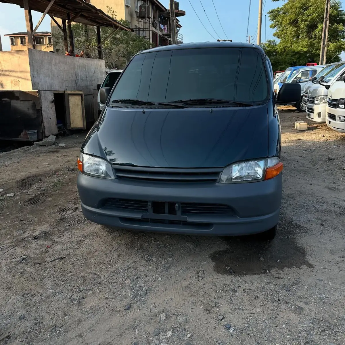 Toyota haice bus - Image 5