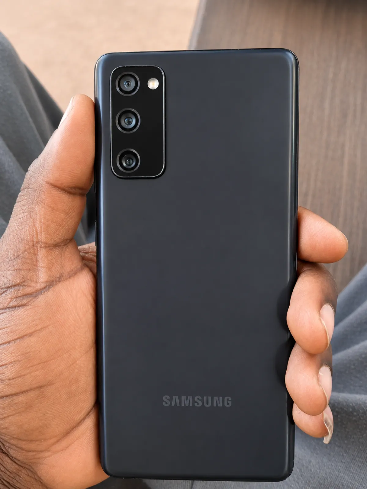 Samsung Galaxy s20 Fe - Image 1