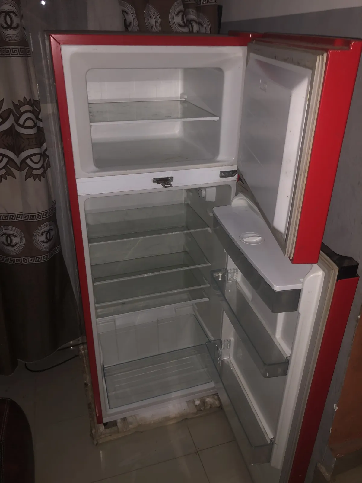Hisense red fridge - Image 2