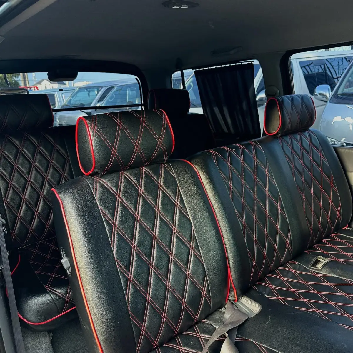 Toyota Haice Bus - Image 9