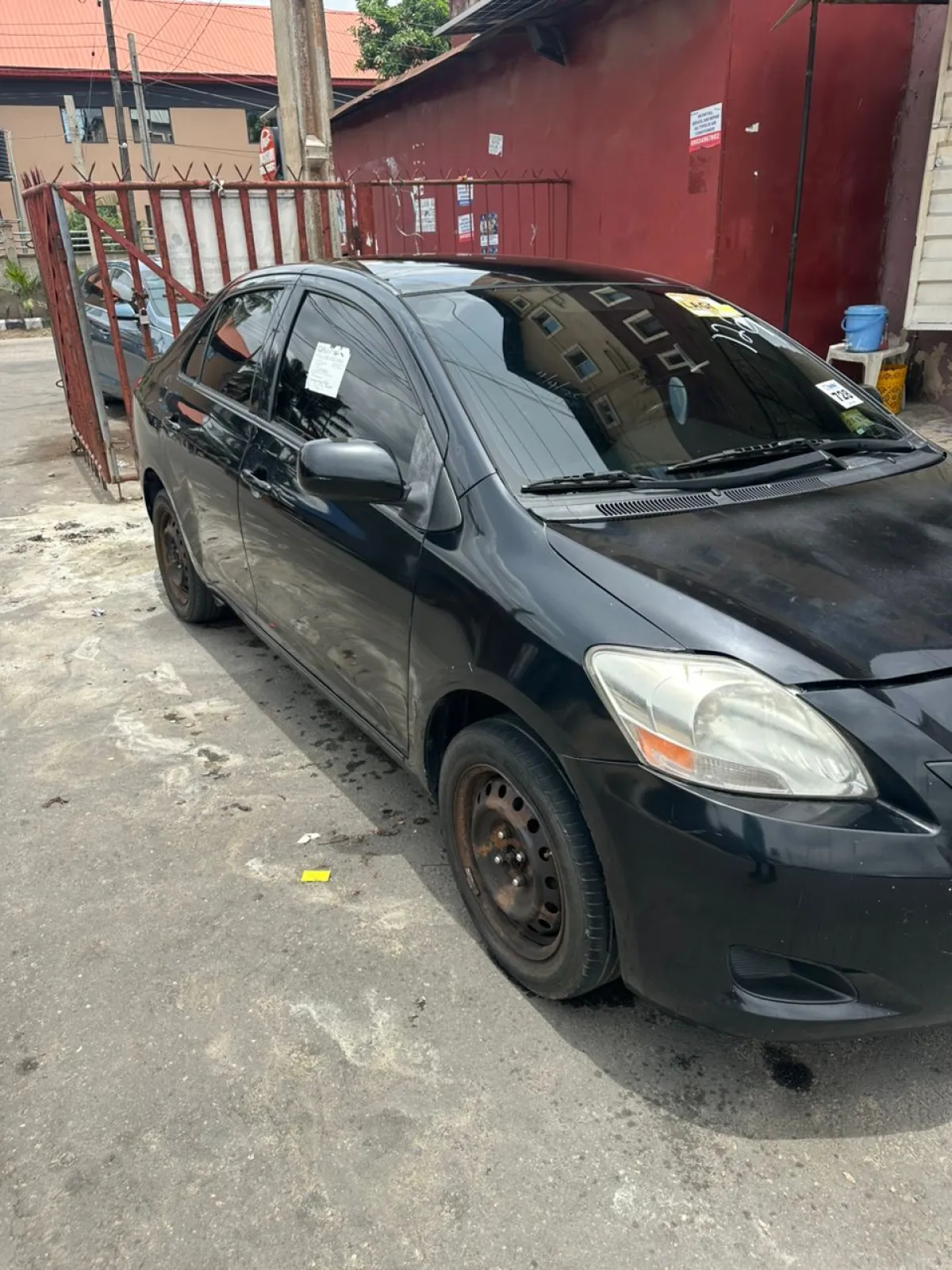 Toyota Yaris 2012 - Image 4