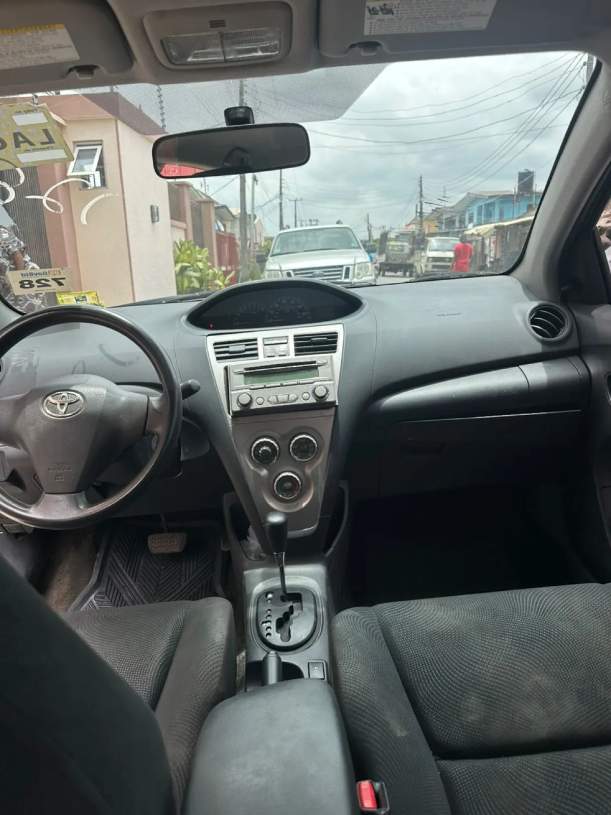 Toyota Yaris 2012 - Image 5