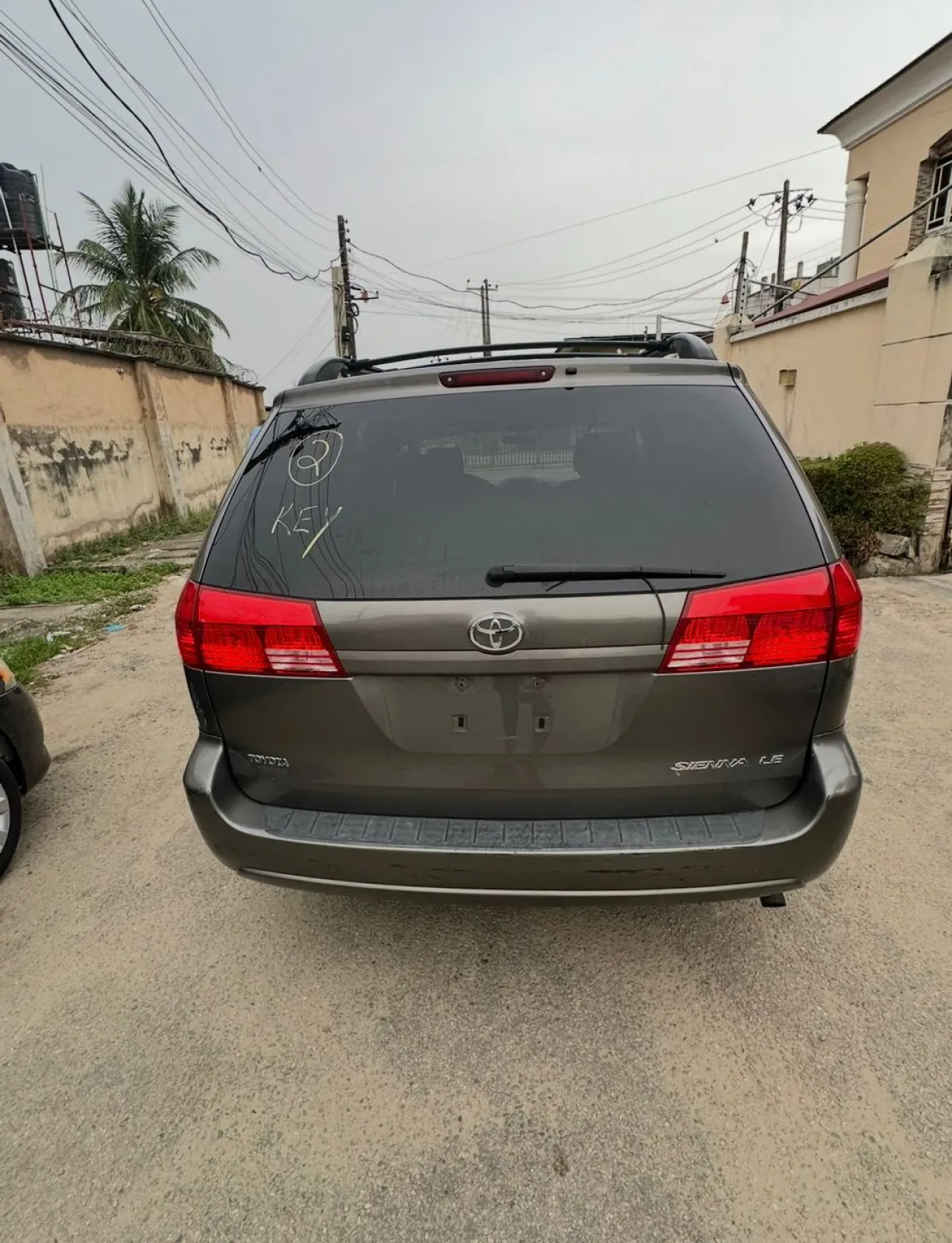 Toyota Sienna 2004 - Image 3