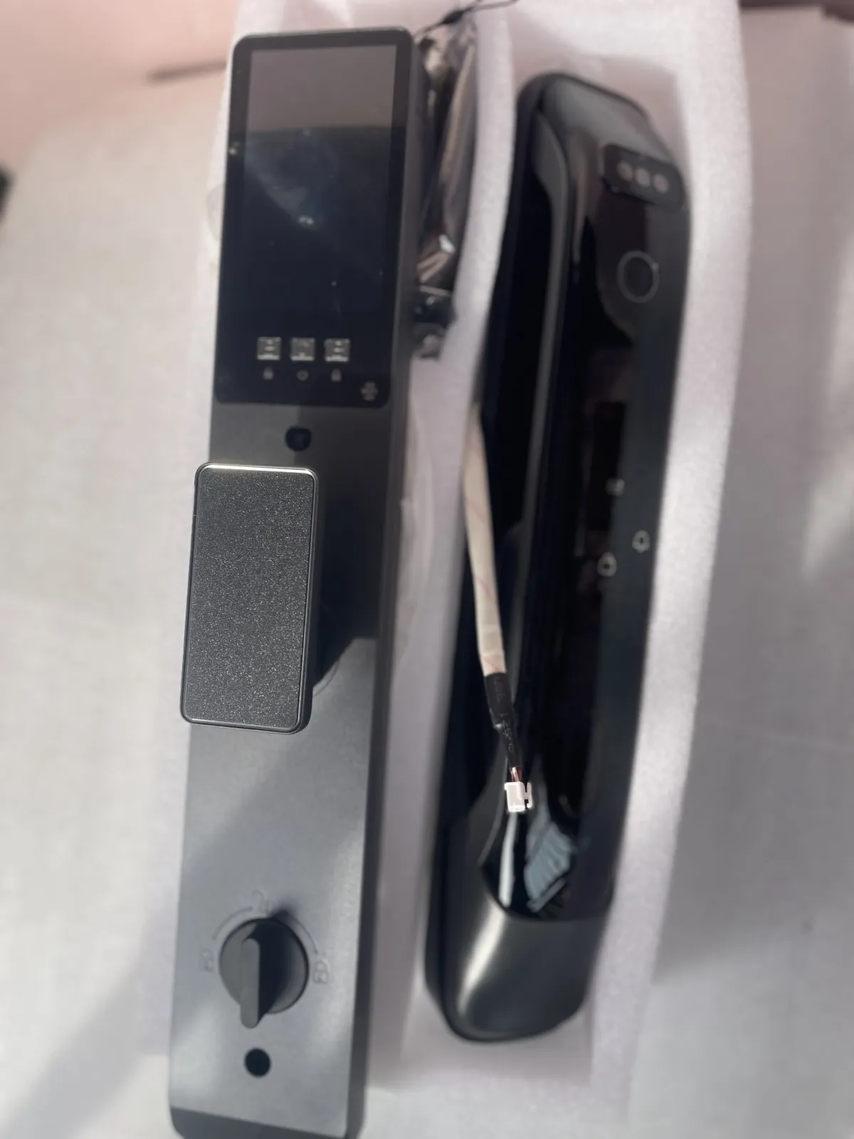 Smart Door lock ( P 303 Tuya - Image 2
