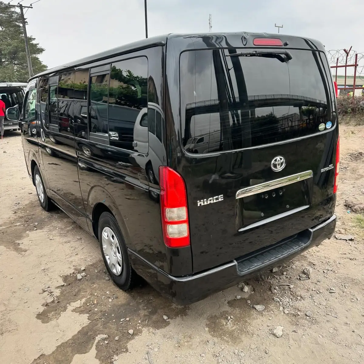 TOYOTA HUMMER BUS - Image 2