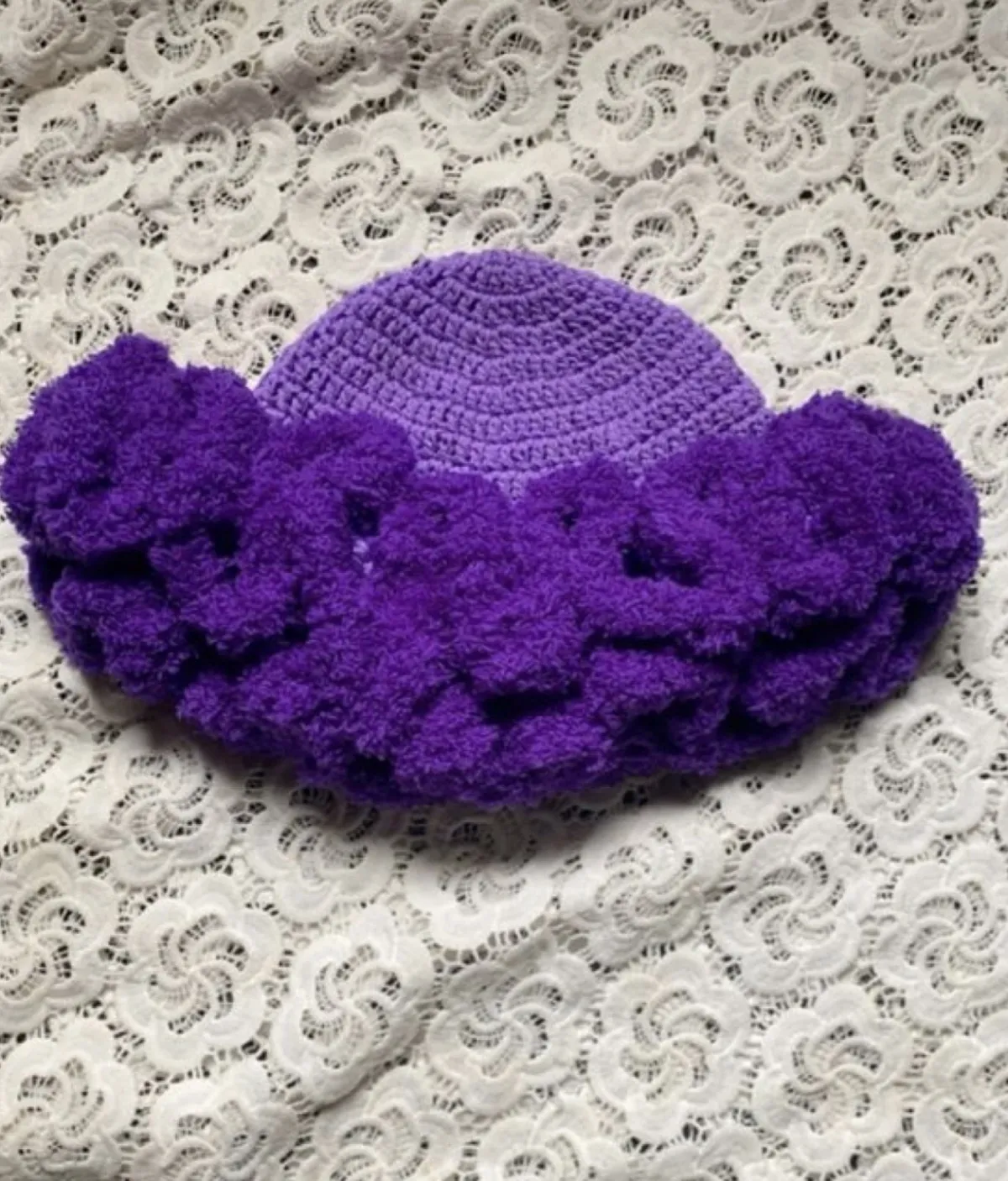 Handmade ruffle hats - Image 2