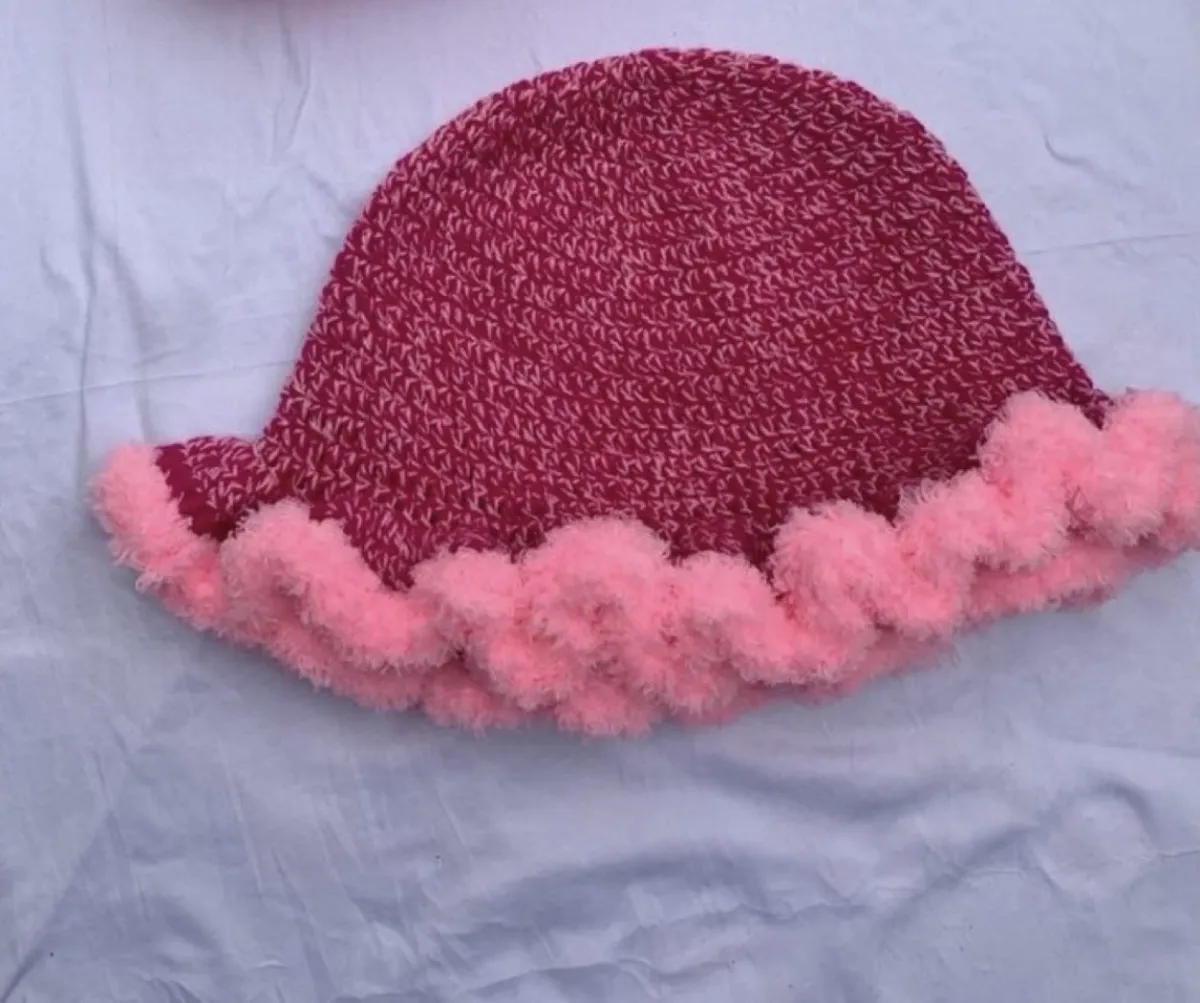 Handmade ruffle hats - Image 3