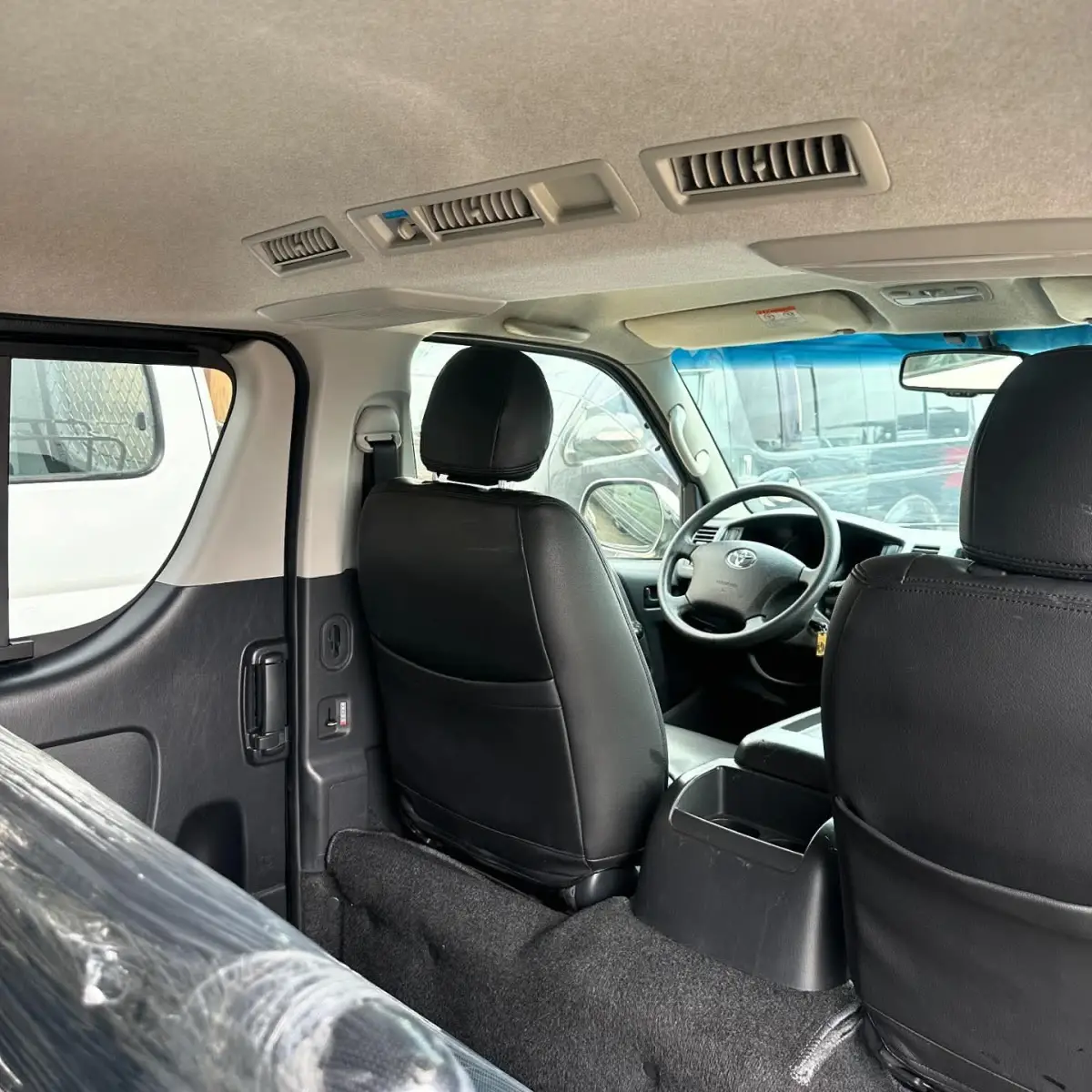 TOYOTA HUMMER BUS - Image 8