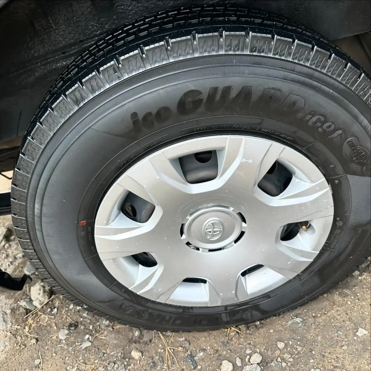 TOYOTA HUMMER BUS - Image 9