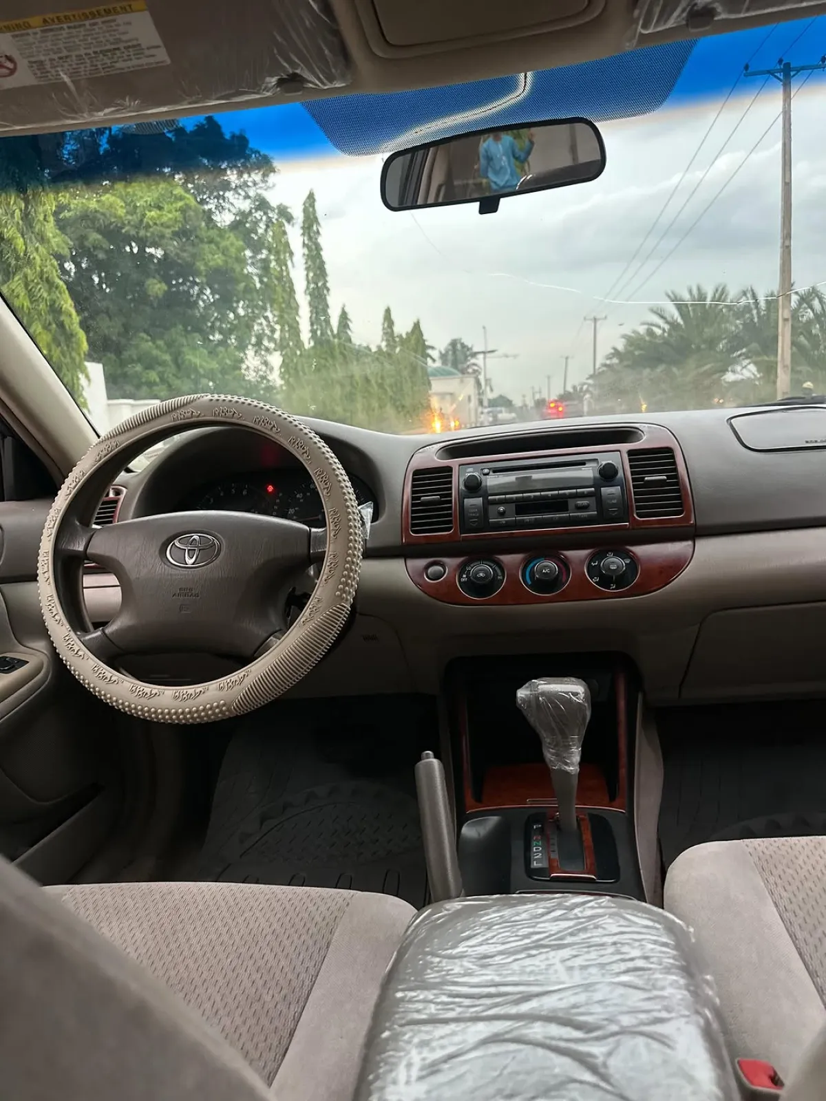 Toyota Camry - Image 5