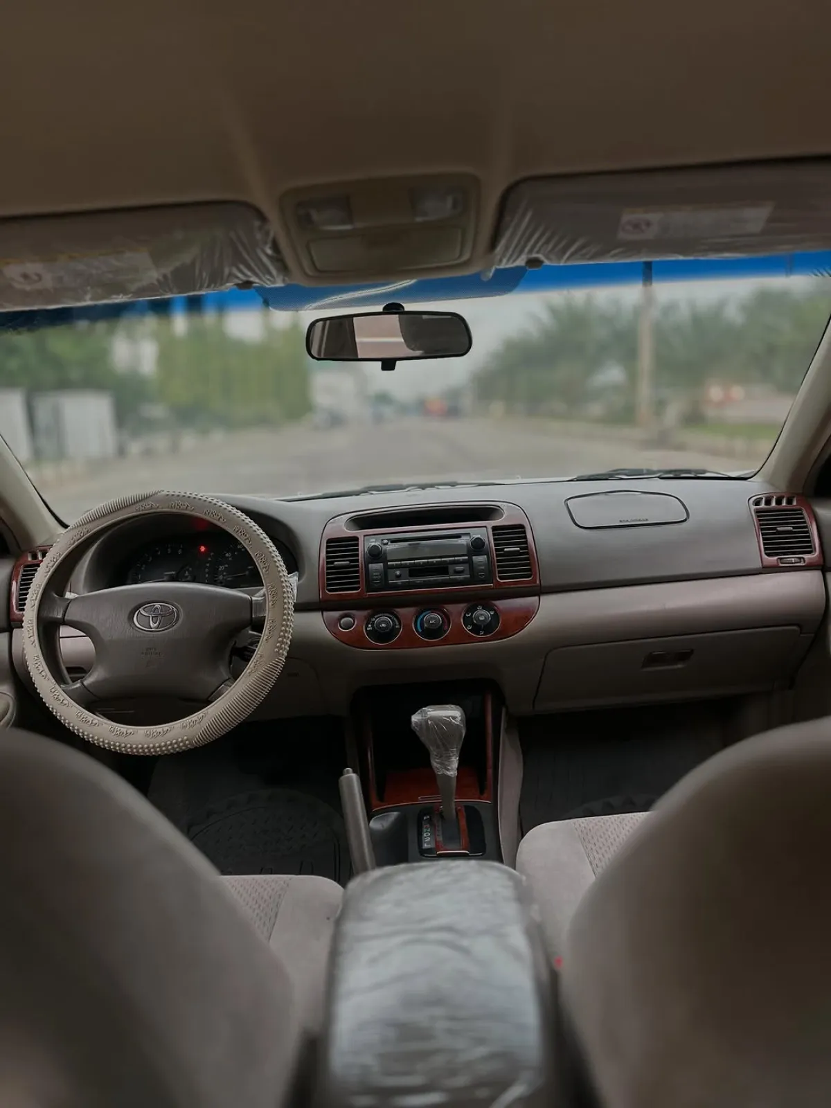 Toyota Camry - Image 7
