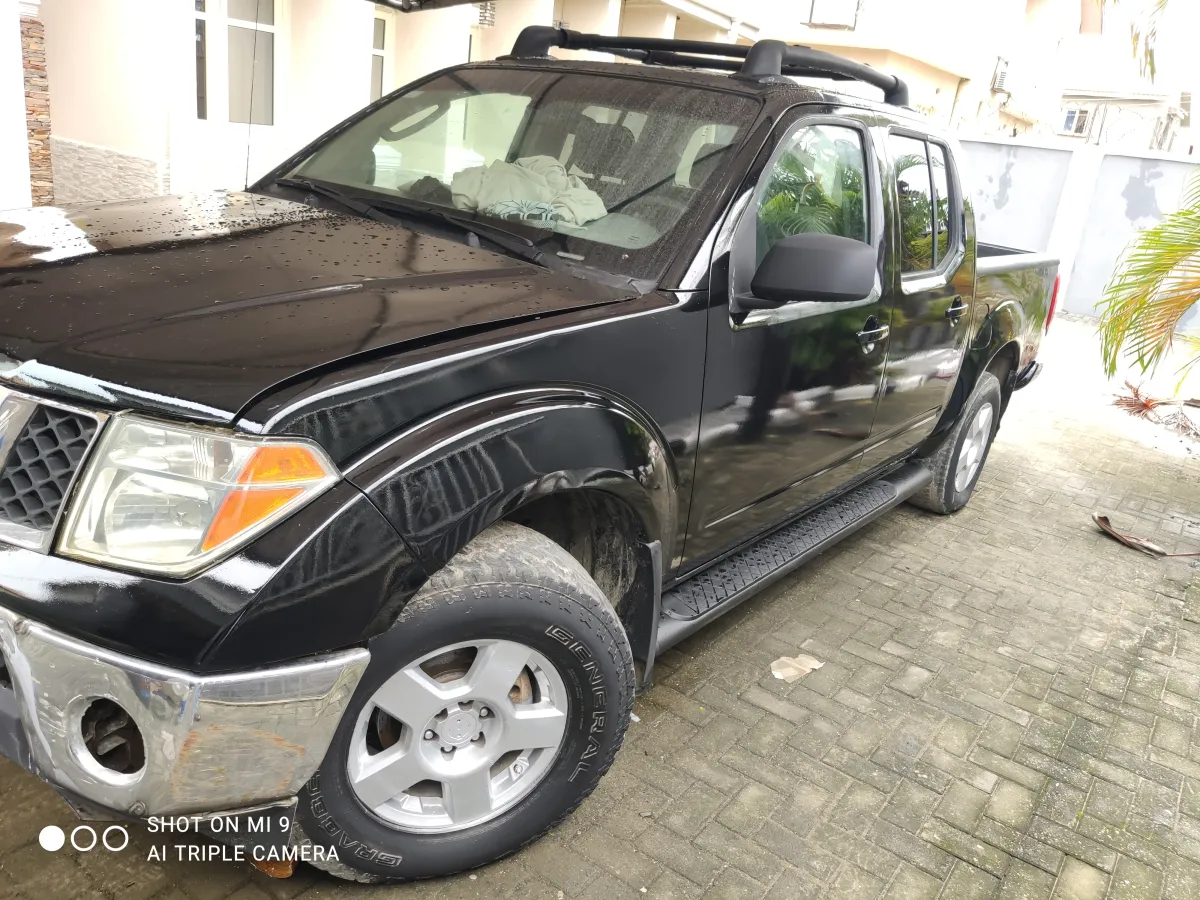 Nissan Frontier - Image 2