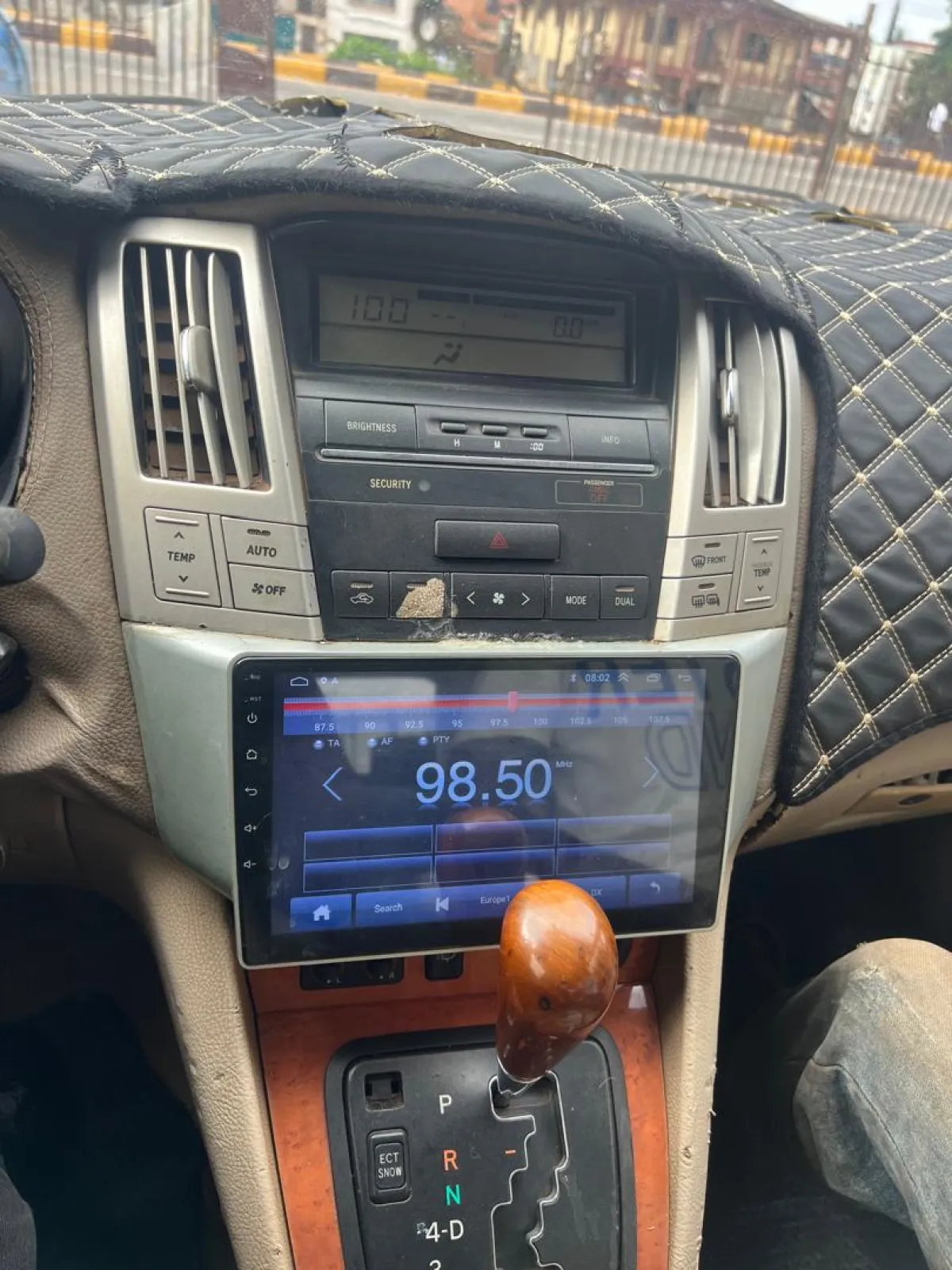 Lexus RX350 08 - Image 7