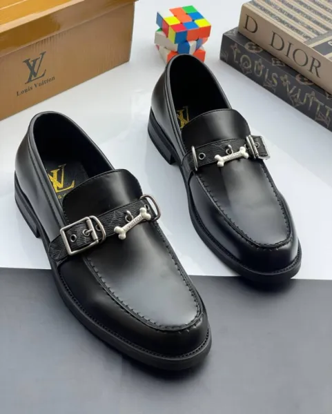 NEW ARRIVALS BLACK 40-46 AVAILABLE HIGH QUALITY