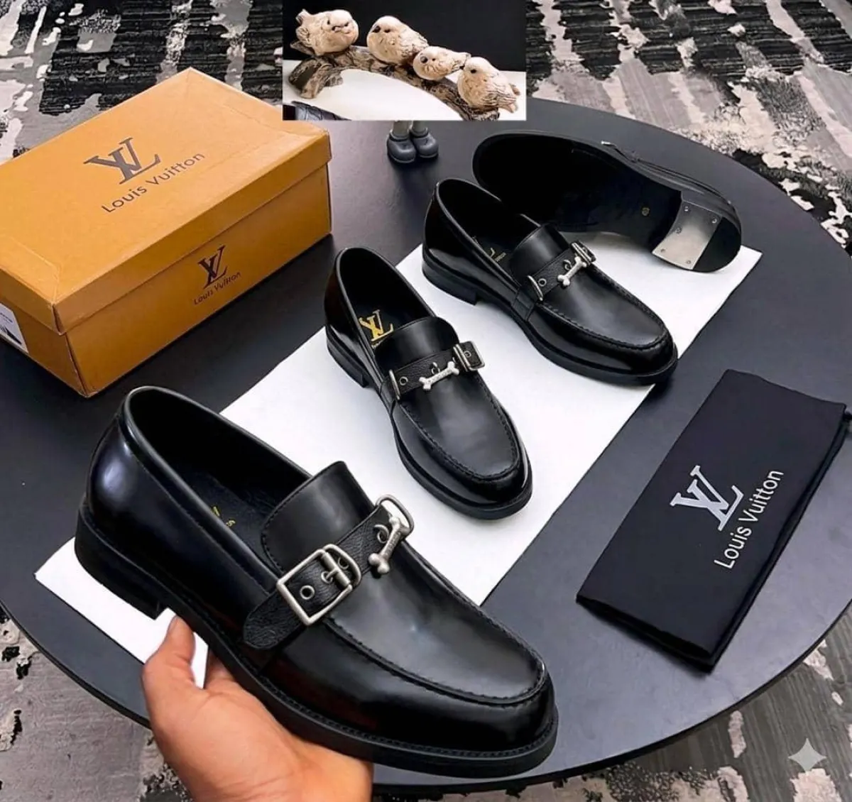 NEW ARRIVALS BLACK 40-46 AVAILABLE HIGH QUALITY - Image 2