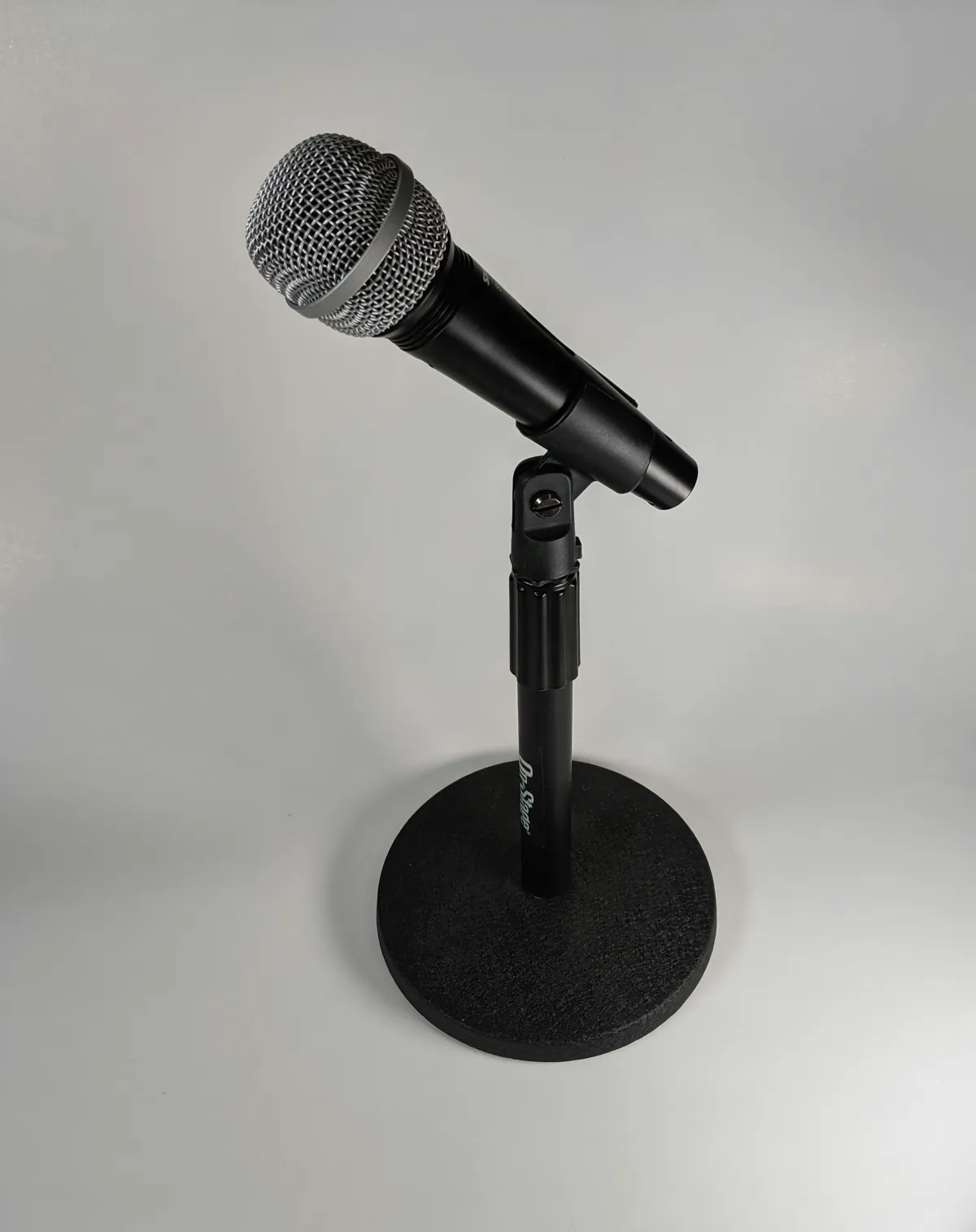 Rechargeable microphone in Benin city - Image 1