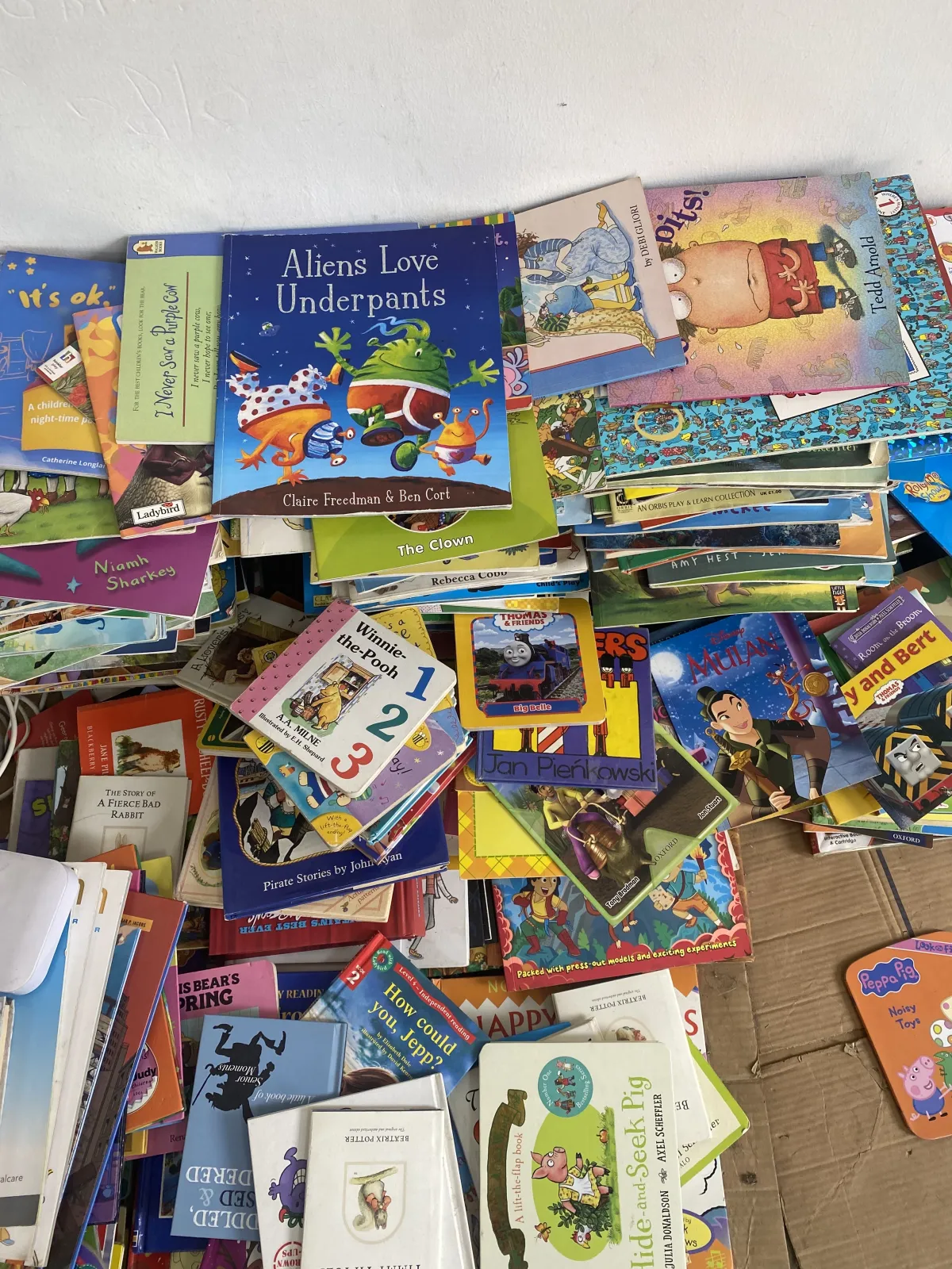 Picture books, games, puzzles and toys - Image 3