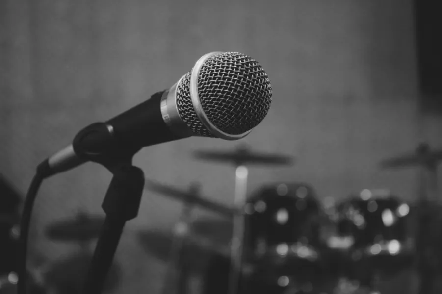 Vocal microphone stand
