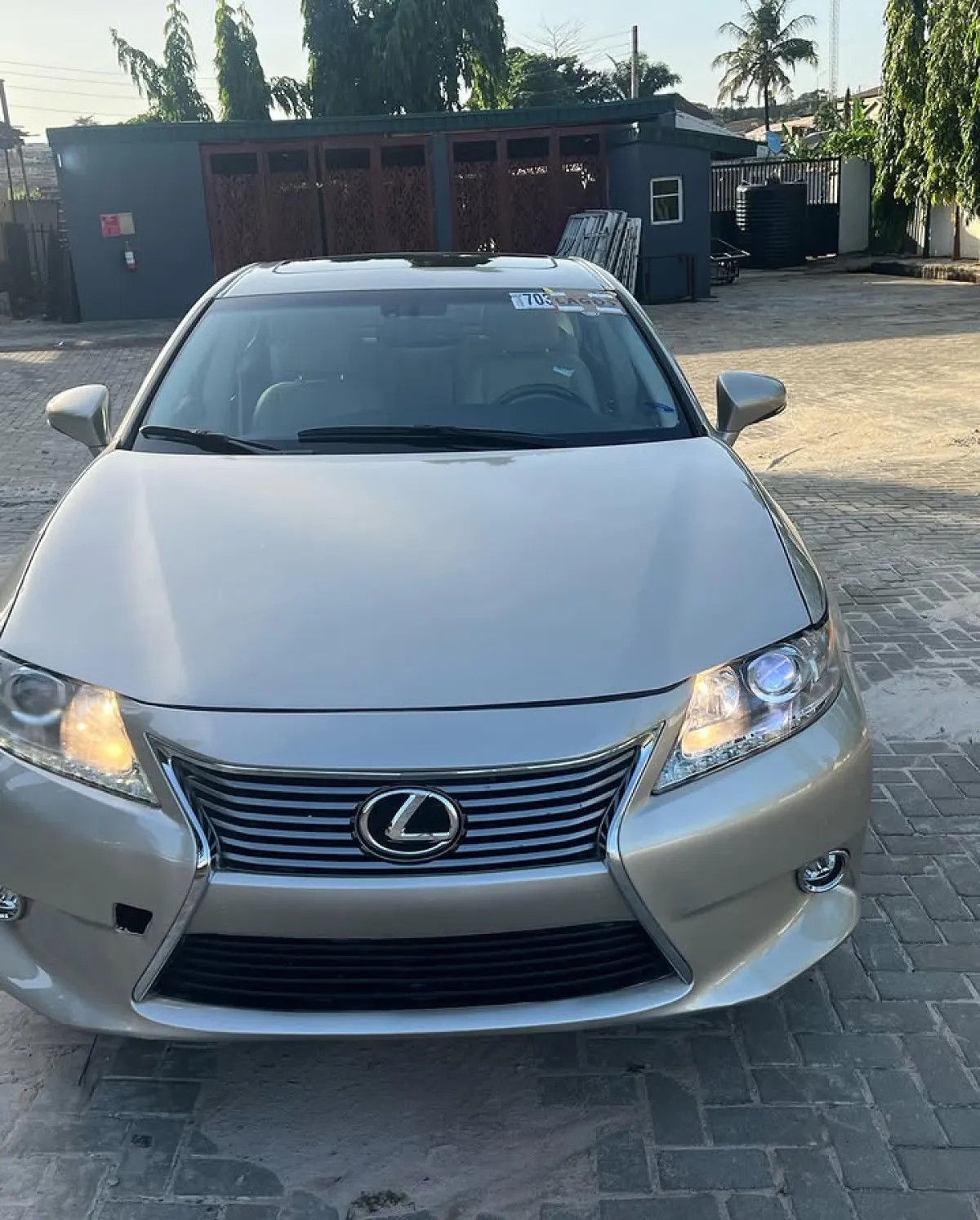 Gold Lexus Es 350 for sale - Image 1
