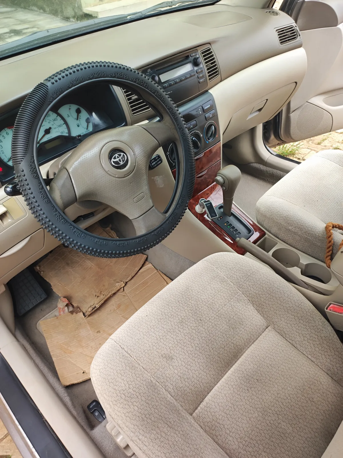 Toyota Corolla - Image 5