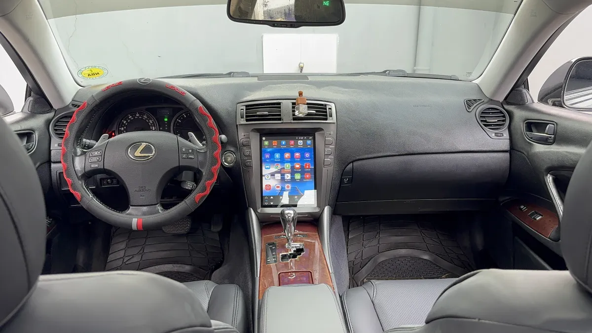 Lexus is250 - Image 6