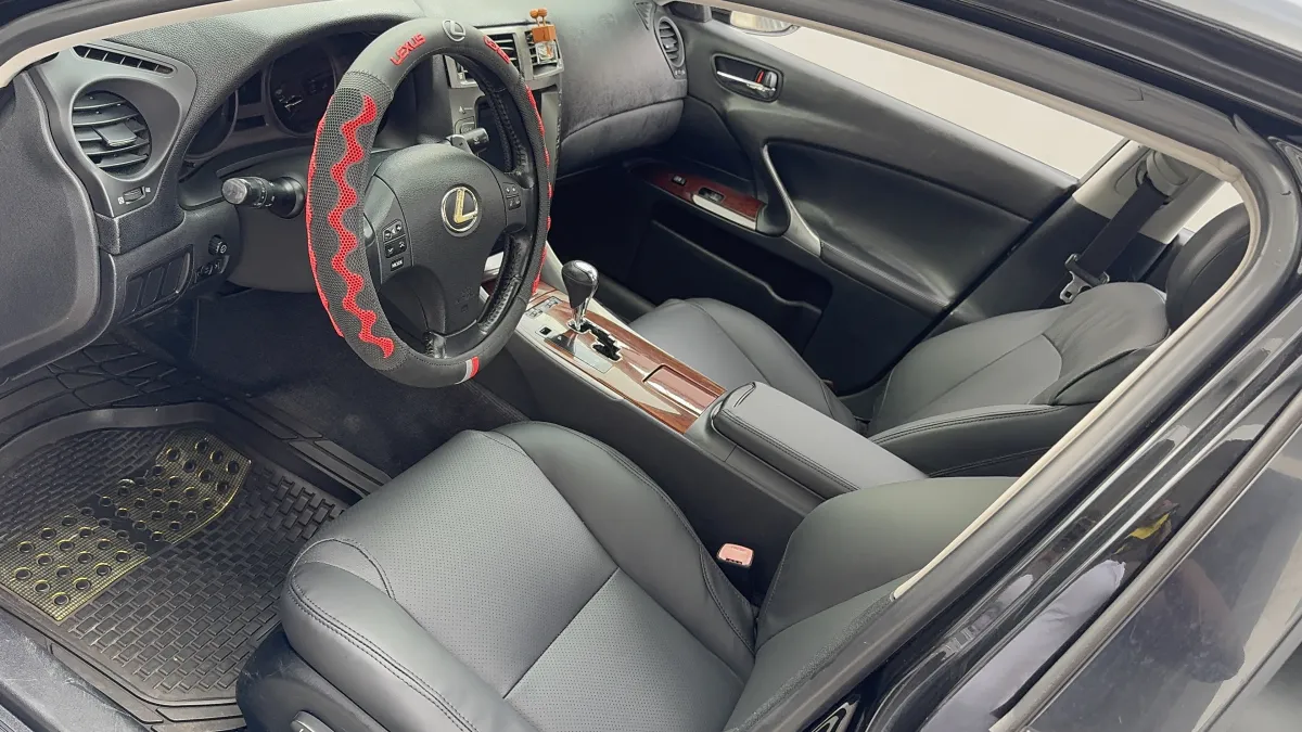 Lexus is250 - Image 7