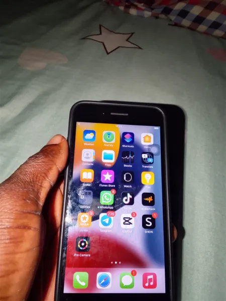 iPhone 7plus 128GB