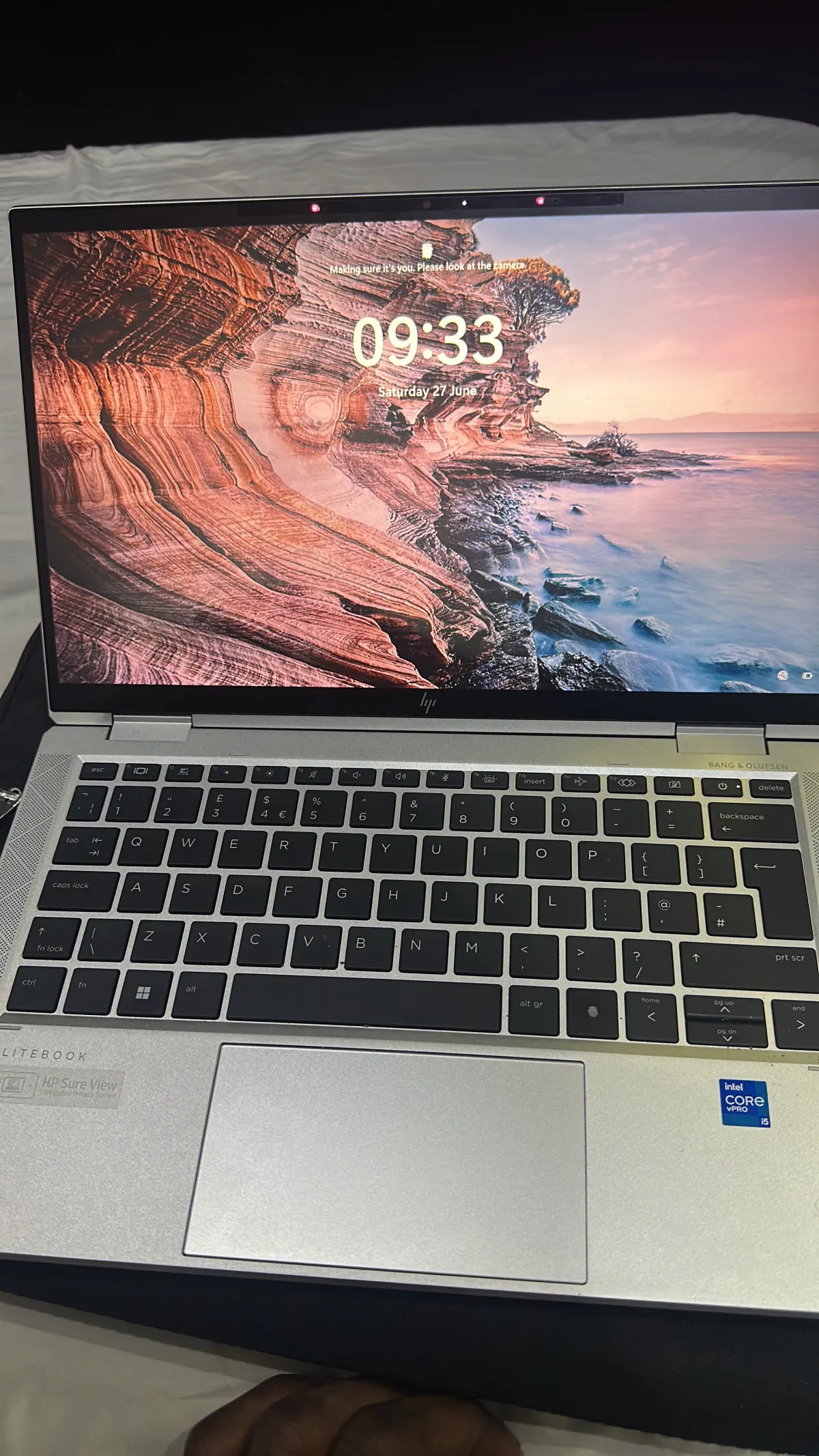 HP EliteBook x360 1030 G8 - Image 2