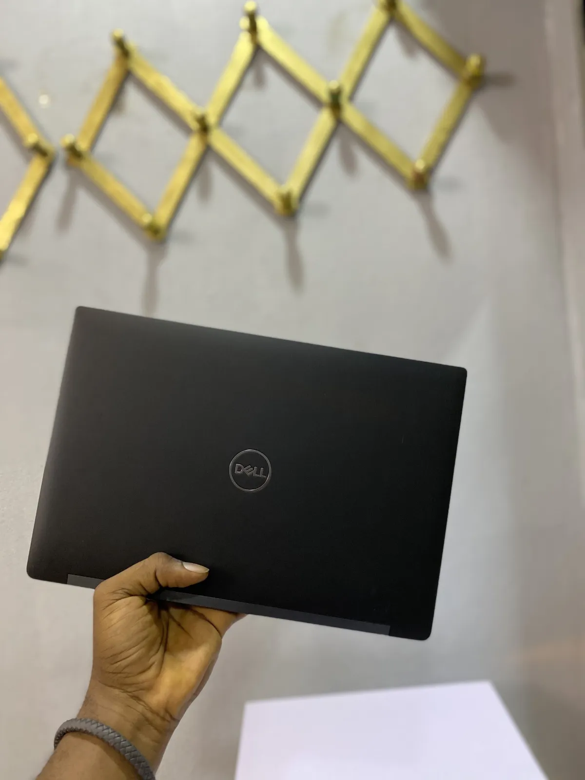 Dell Latitude 7390 Core i7 8th Gen 8GB RAM 256GB SSD - Image 8