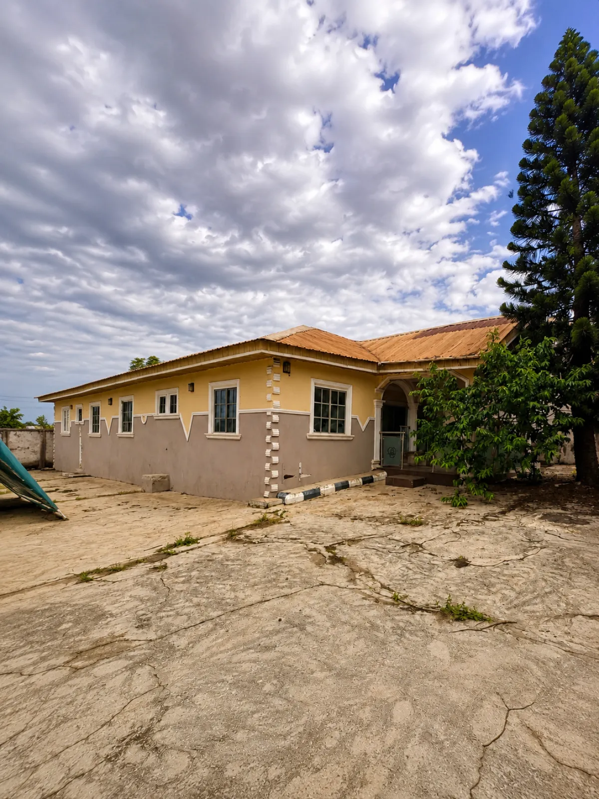 PROPERTY FOR SALE - Image 2
