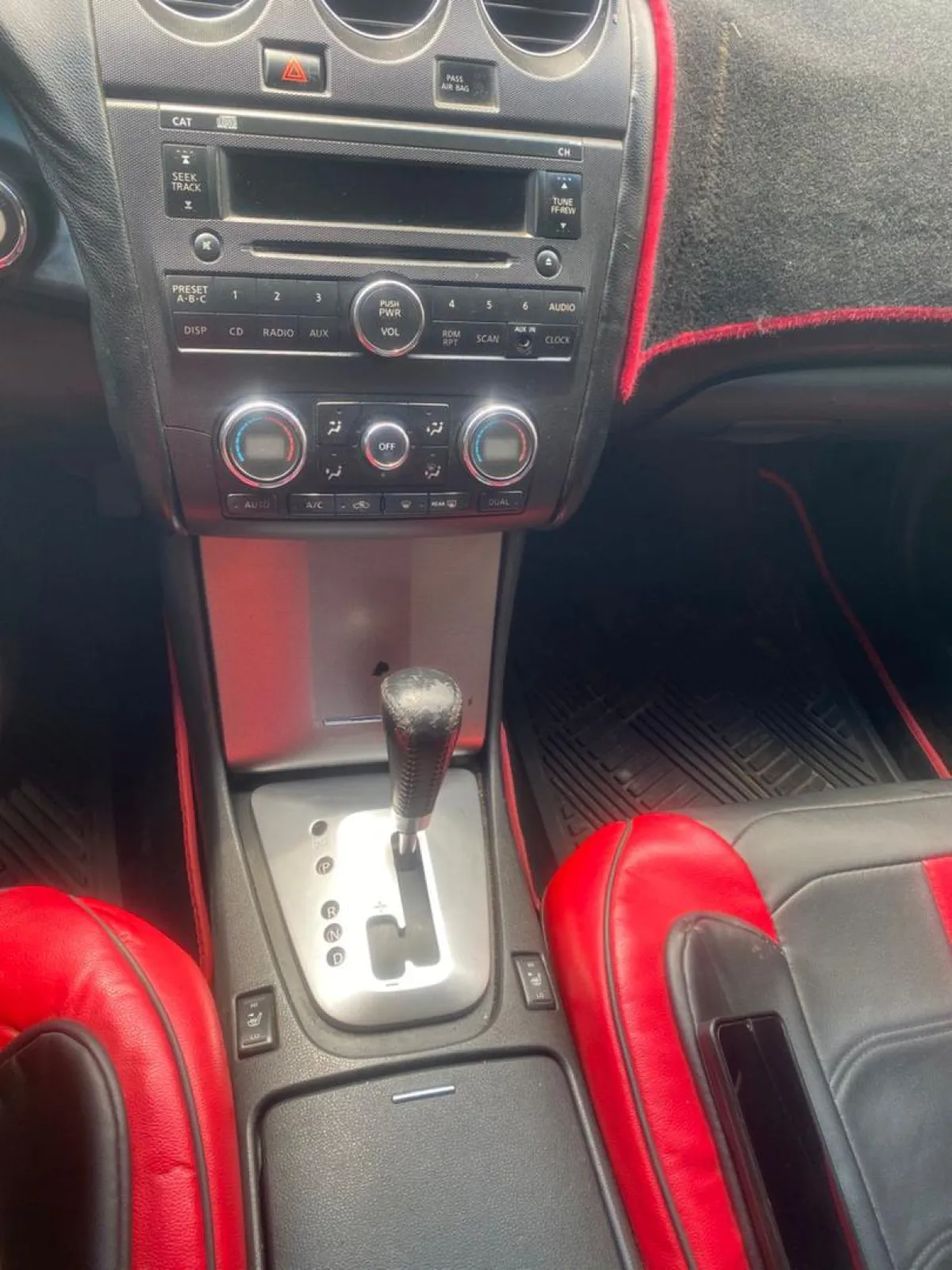 Car - Image 2