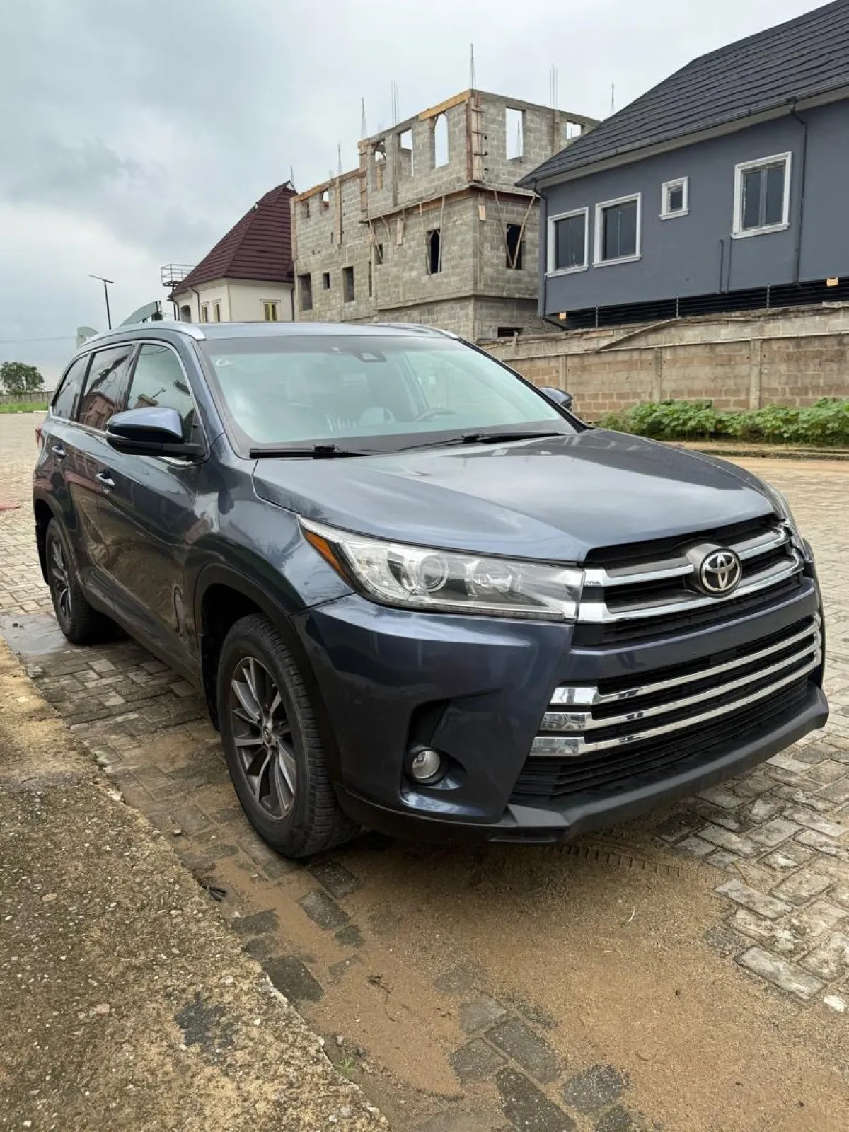 2019 Toyota Highlander XLE Distress Sales - Image 4