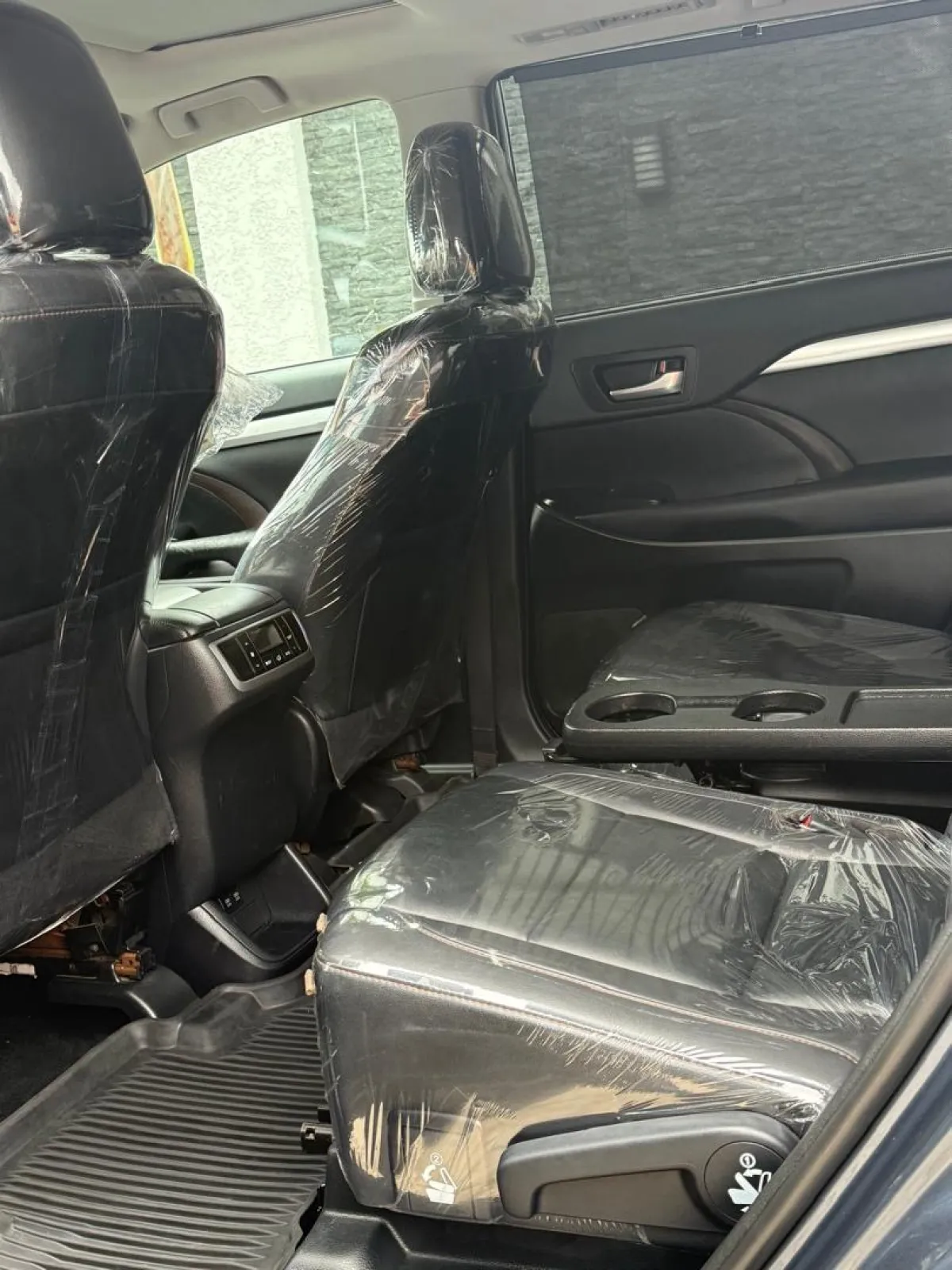2019 Toyota Highlander XLE Distress Sales - Image 8