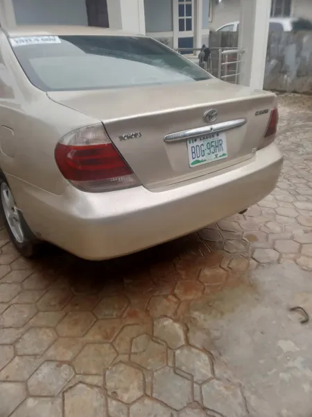 Toyota Camry 2. 4 4plug