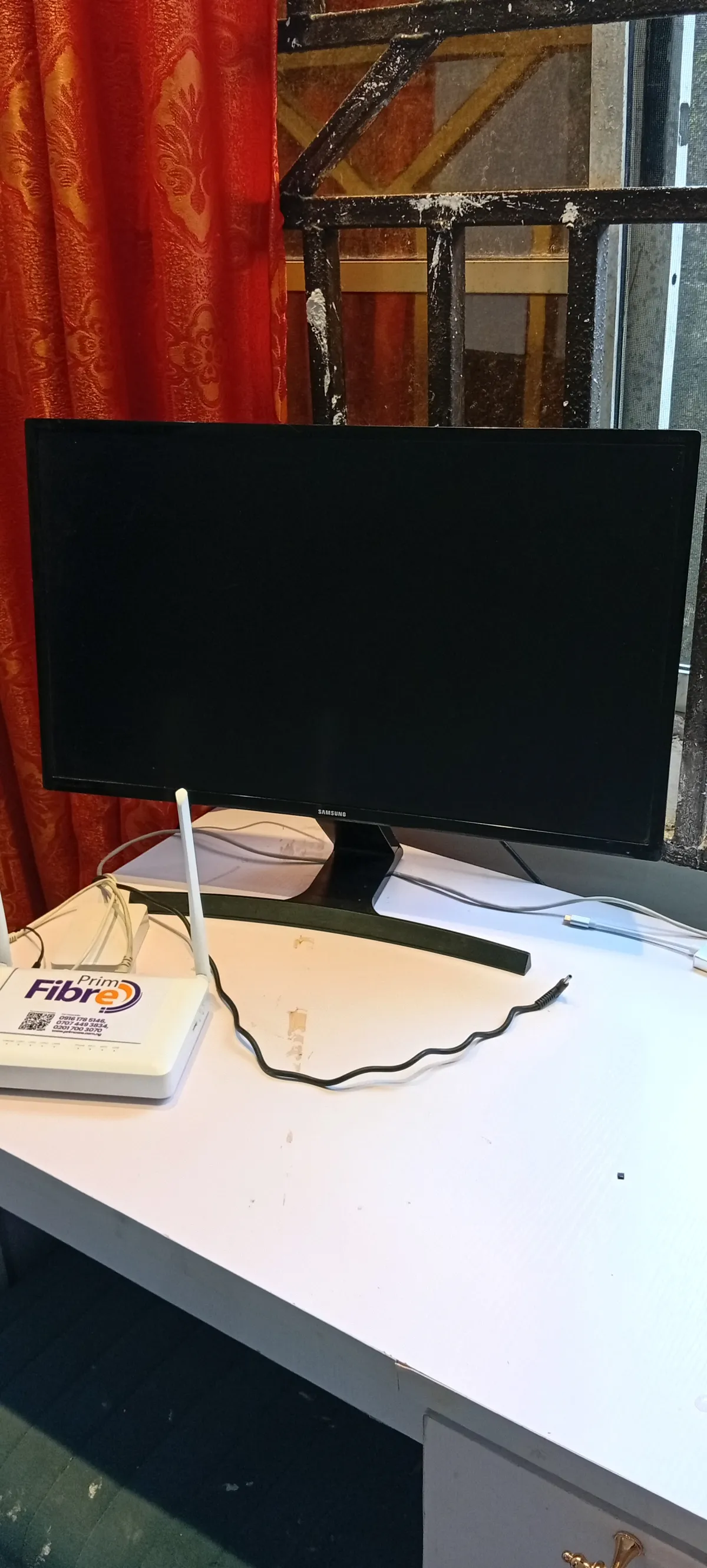 Samsung 27 inches monitor - Image 3