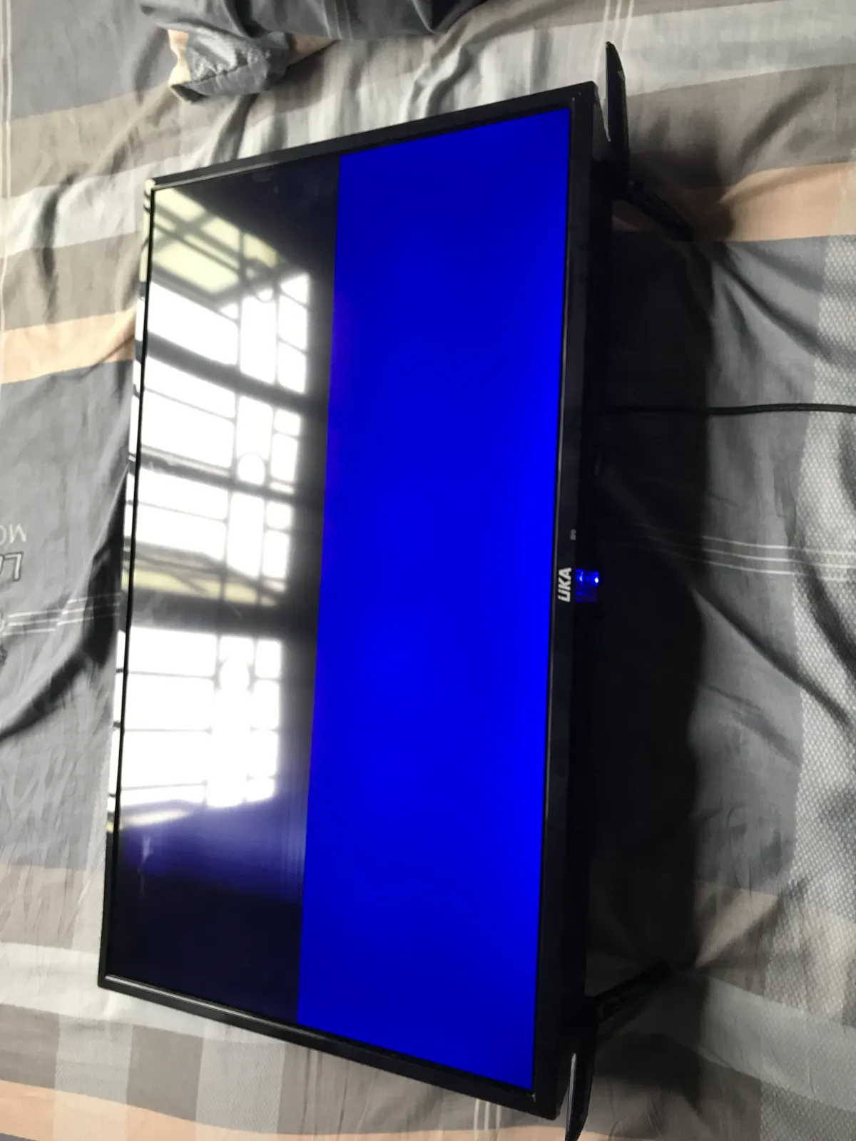 32 inches plasma tv - Image 1