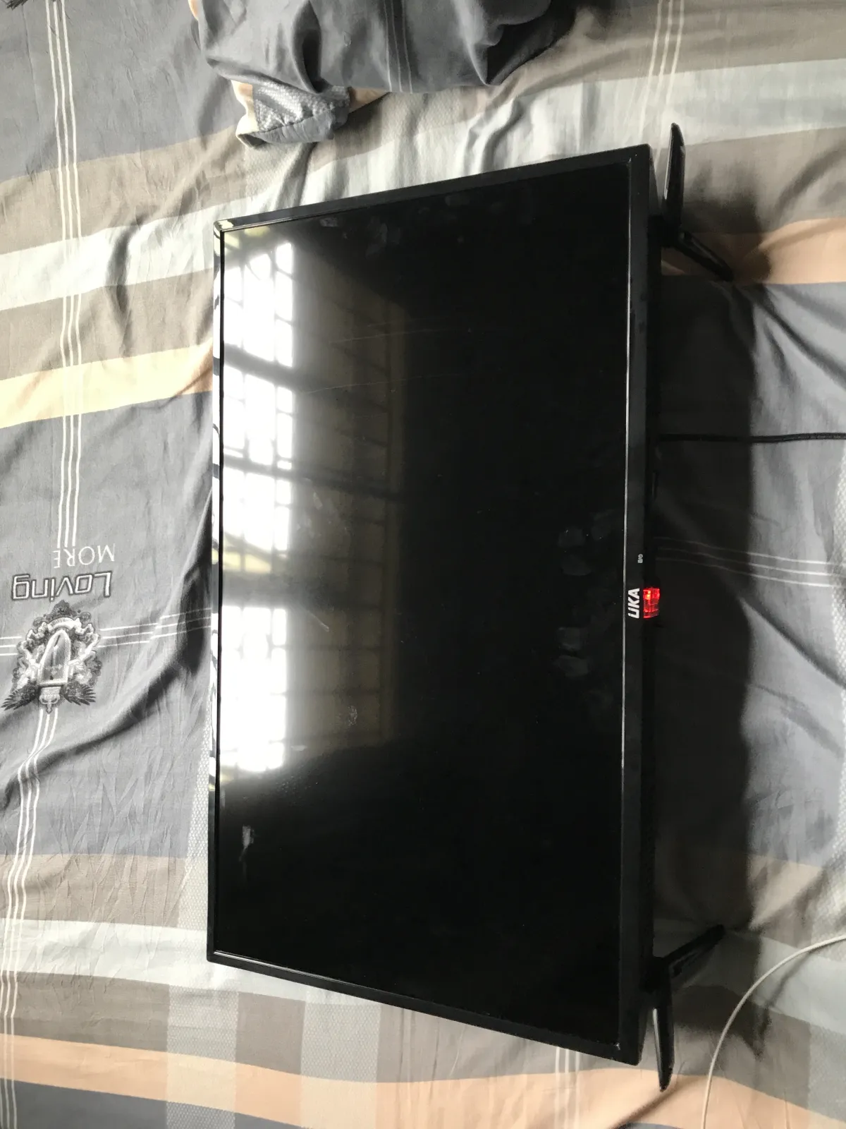 32 inches plasma tv - Image 2