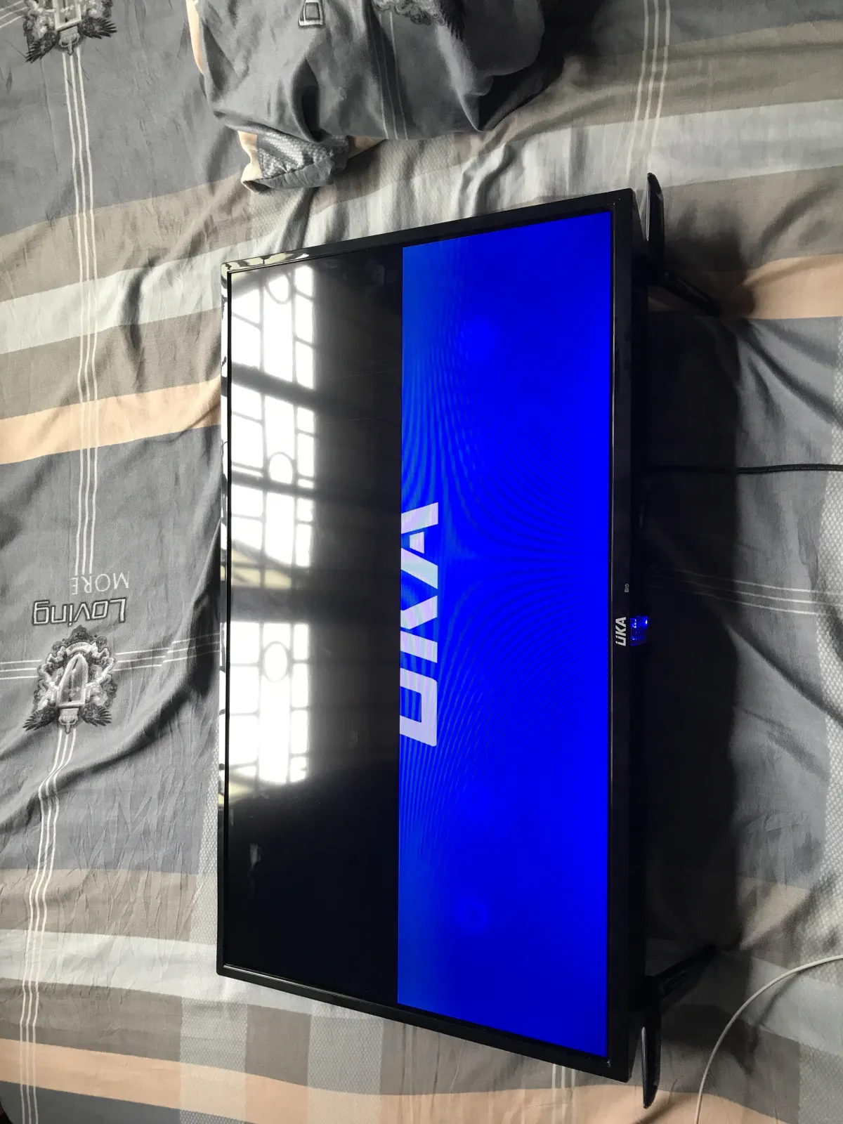 32 inches plasma tv - Image 3