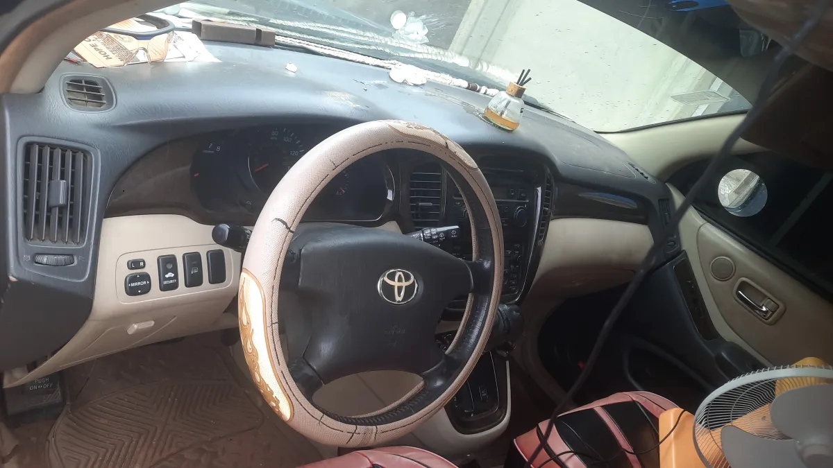 Toyota Highlander - Image 4