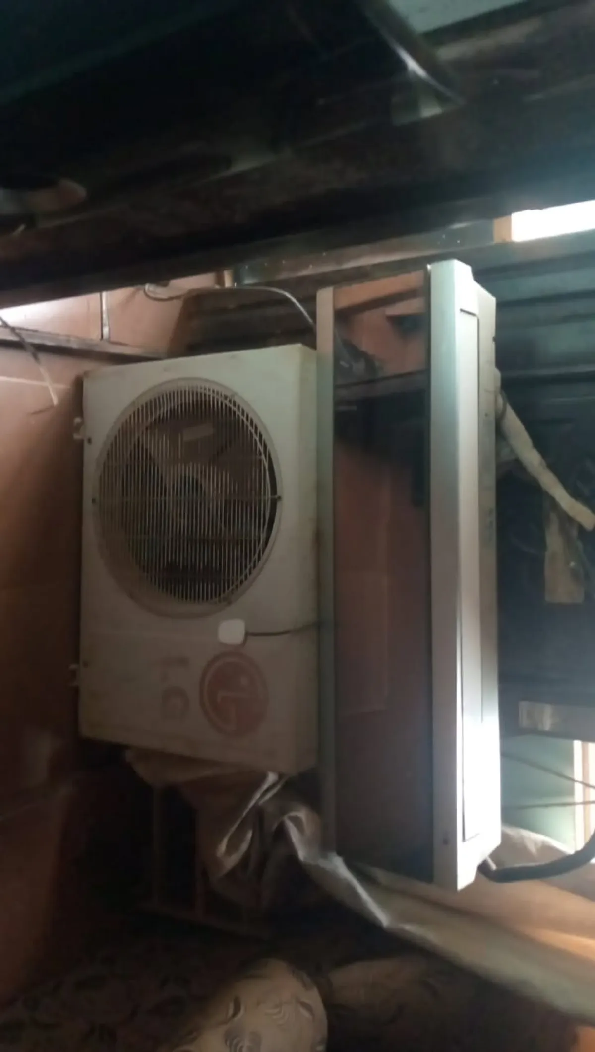 LG AC 1. 5PH - Image 2