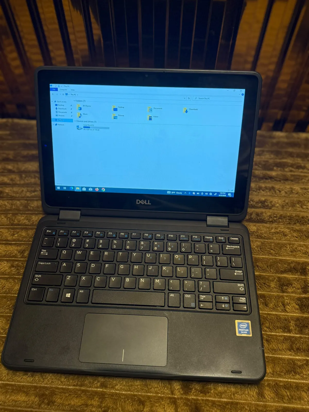 Dell Latitude 3190 2-in-1 Touchscreen - Image 6